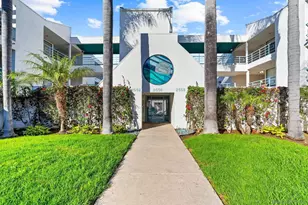 2556 Navarra Dr, Carlsbad, CA 92009 - Photo 43