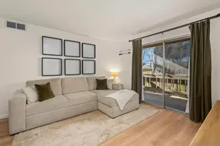 2528 White Oak Pl, Escondido, CA 92027 - Photo 5