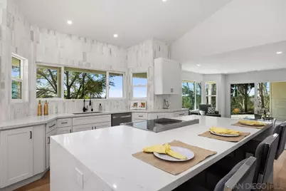  1112 Starview Dr, Vista, CA 92084 - Photo 11