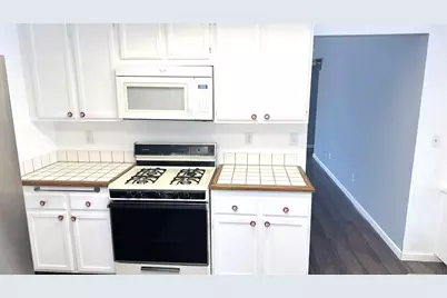  39607 Firethorn Court, Murrieta, CA 92563 - Photo 5