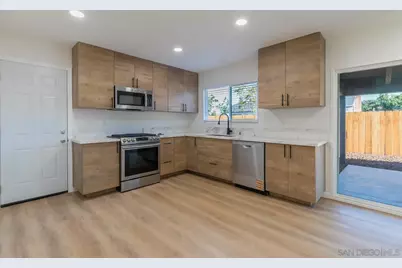  279 Coralwood Ct, Chula Vista, CA 91910 - Photo 5