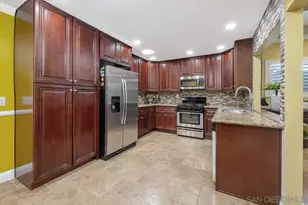 10343 Greenford Dr, San Diego, CA 92126 - Photo 9