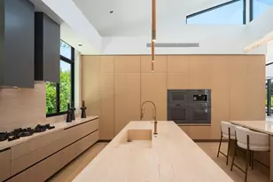 6283 La Jolla Scenic Dr S, San Diego, CA 92037 - Photo 11