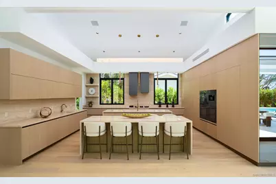  6283 La Jolla Scenic Drive S, San Diego, CA 92037 - Photo 13