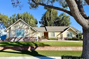 2034 S Flippen Dr, Anaheim, CA 92802 - Photo 7