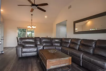 444 Avalon Dr., Vista, CA 92084 - Photo 15