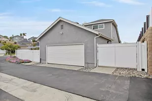 6951 Quiet Cove Dr, Carlsbad, CA 92011 - Photo 31