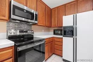 4445 Sunburst Dr, Oceanside, CA 92056 - Photo 19