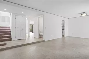 8725 Caminito Abrazo, La Jolla, CA 92037 - Photo 3