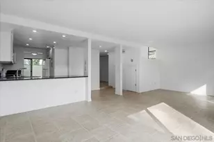 8725 Caminito Abrazo, La Jolla, CA 92037 - Photo 13