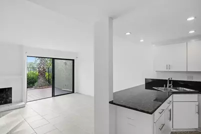  8725 Caminito Abrazo, La Jolla, CA 92037 - Photo 21