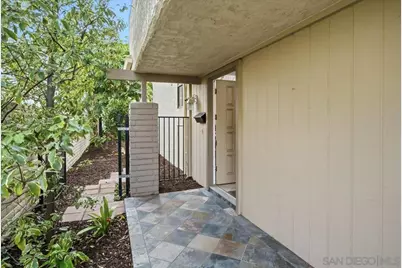  8725 Caminito Abrazo, La Jolla, CA 92037 - Photo 31