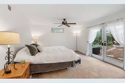  2726 Naples Ct, Carlsbad, CA 92010 - Photo 25