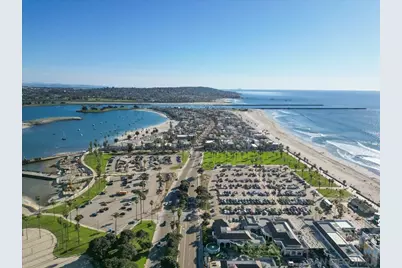  750 Island Court, San Diego, CA 92109 - Photo 35