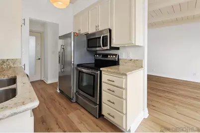  4013 Crown Point Dr #2, San Diego, CA 92109 - Photo 27