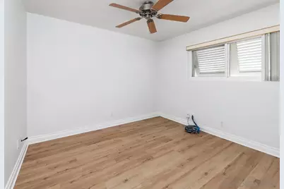  4013 Crown Point Dr #2, San Diego, CA 92109 - Photo 23