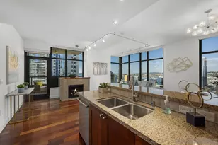 700 W E St, San Diego, CA 92101 - Photo 17