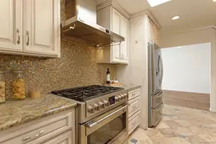 619 Bonair Way, La Jolla, CA 92037 - Photo 13