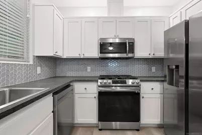  848 E Avenue, Coronado, CA 92118 - Photo 15