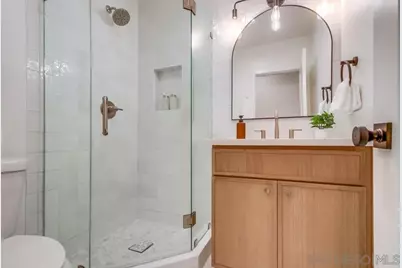  1750 Washington Pl, San Diego, CA 92103 - Photo 23