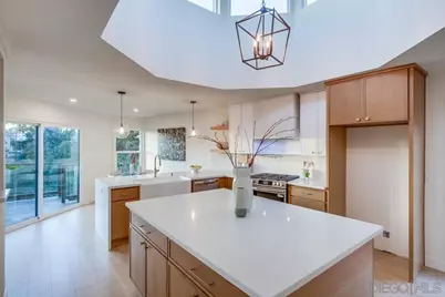  1750 Washington Pl, San Diego, CA 92103 - Photo 9