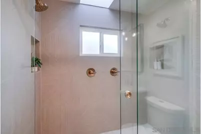  1750 Washington Pl, San Diego, CA 92103 - Photo 19