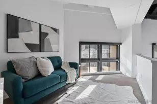 702 Ash St, San Diego, CA 92101 - Photo 23