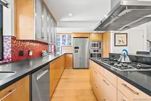 7962 Caminito Del Cid, La Jolla, CA 92037 - Photo 11