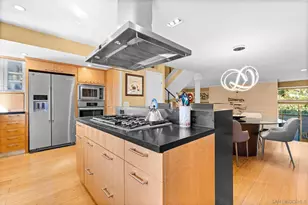 7962 Caminito Del Cid, La Jolla, CA 92037 - Photo 17