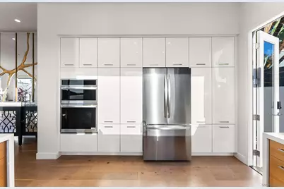  5663 Abalone Pl, La Jolla, CA 92037 - Photo 9