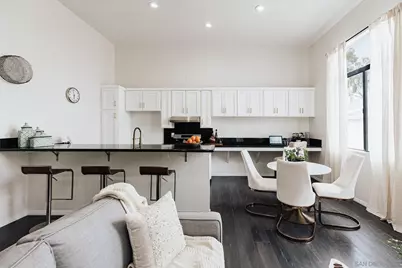  4652 Don Lorenzo Dr #A, Los Angeles, CA 90008 - Photo 17