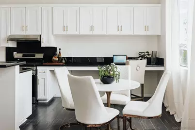  4652 Don Lorenzo Dr #A, Los Angeles, CA 90008 - Photo 11