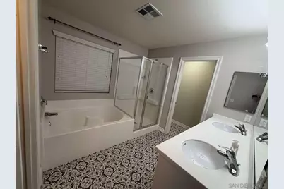  8874 Tamarisk Ave, Hesperia, CA 92344 - Photo 13