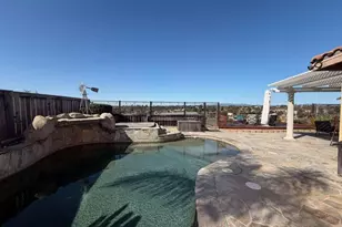 2327 Clearcrest Ln, Fallbrook, CA 92028 - Photo 7