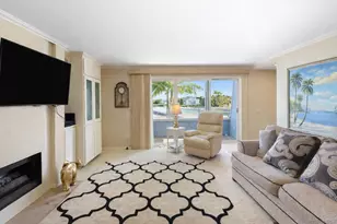 22 Montego Ct, Coronado, CA 92118 - Photo 15