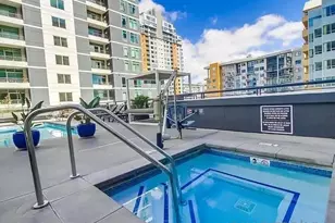 425 W Beech St, San Diego, CA 92101 - Photo 17