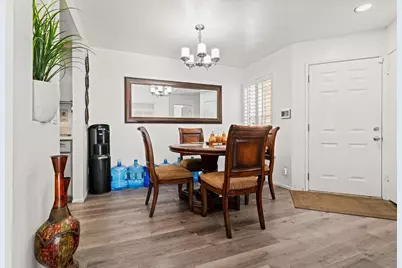  2085 Lakeridge Cir #203, Chula Vista, CA 91913 - Photo 7