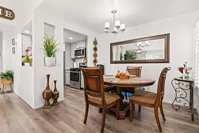  2085 Lakeridge Cir #203, Chula Vista, CA 91913 - Photo 5