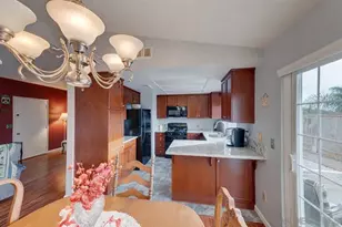 2123 Fiori Dr, Vista, CA 92084 - Photo 3