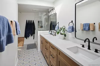  835 D Avenue #5, Coronado, CA 92118 - Photo 17