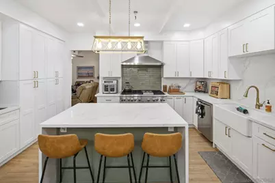  835 D Avenue #5, Coronado, CA 92118 - Photo 13