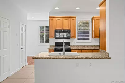  4069 Gresham St, San Diego, CA 92109 - Photo 7