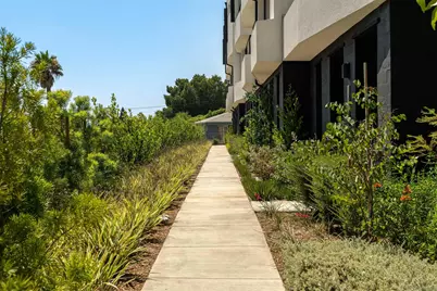  3832 N Emery Wy, Los Angeles, CA 90065 - Photo 11