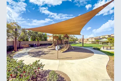  310 Falabella Ln, Fallbrook, CA 92028 - Photo 33