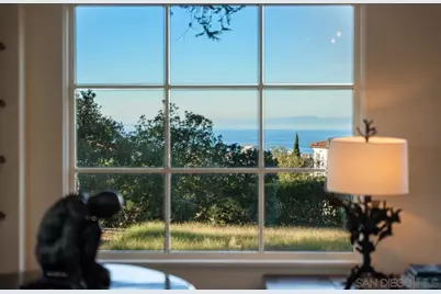  1205 Muirlands Dr, La Jolla, CA 92037 - Photo 31