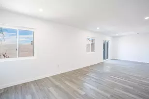 956 S 45th St, San Diego, CA 92113 - Photo 7