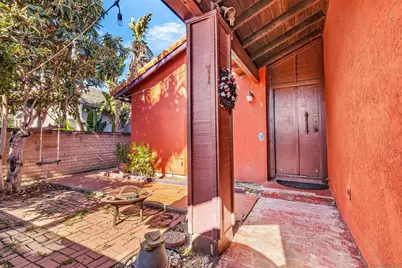  607 E J St, Chula Vista, CA 91910 - Photo 11