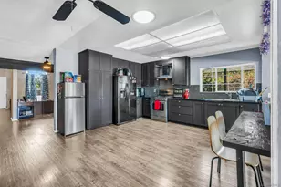 607 E J St, Chula Vista, CA 91910 - Photo 19