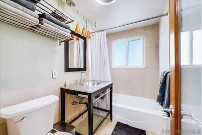  1386 Lake Drive, Encinitas, CA 92024 - Photo 31