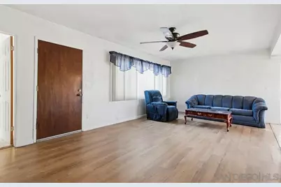  1015 Cedar Brook, Escondido, CA 92025 - Photo 5